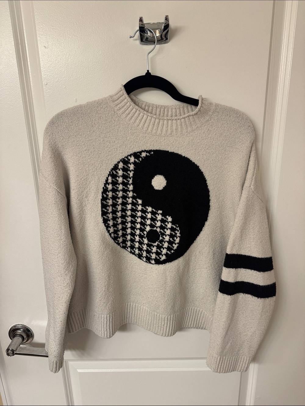 bp Cream Crewneck Sweater with Black Yin Yang Motif